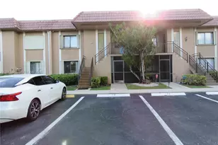 205 Lakeview Dr, Weston, FL 33326 - Photo 1