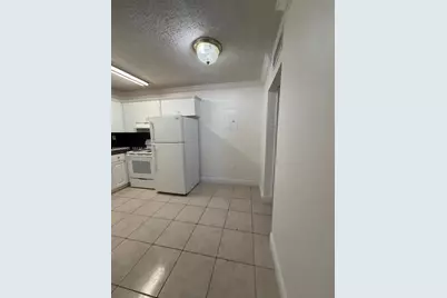 16118 NE 21st Ave #6, North Miami Beach, FL 33162 - Photo 1
