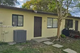 28055 SW 143rd Ct, Homestead, FL 33033 - Photo 1