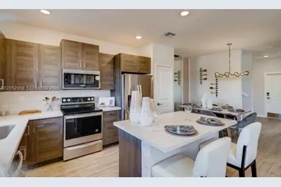 2341 SE 11th St, Homestead, FL 33035 - Photo 1
