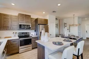 2341 SE 11th St, Homestead, FL 33035 - Photo 1