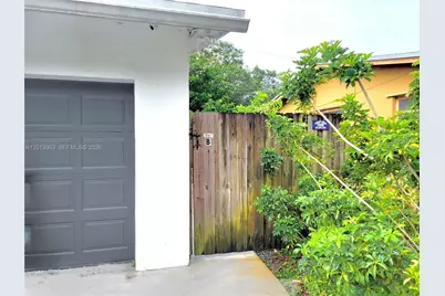 6730 Charleston St #B-2, Hollywood, FL 33024 - Photo 1