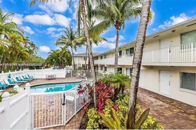 1892 NE 46th St #B7, Fort Lauderdale, FL 33308 - Photo 1