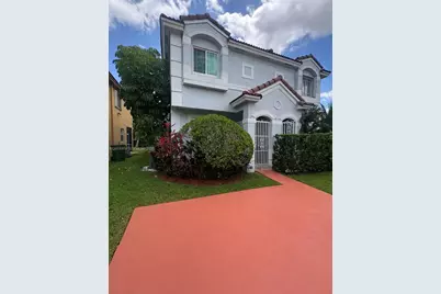 993 NE 3rd Ave, Homestead, FL 33030 - Photo 1