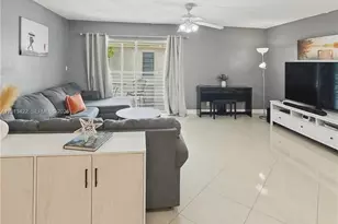 406 N Laurel Dr, Margate, FL 33063 - Photo 1