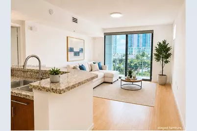 110 Washington Ave #1710, Miami Beach, FL 33139 - Photo 1