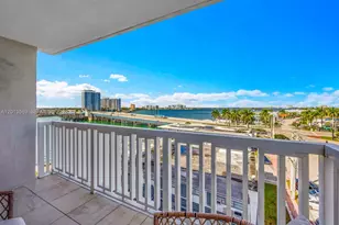 2016 Bay Dr, Miami Beach, FL 33141 - Photo 1