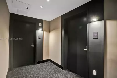 121 NE 5th Street #401B, Miami, FL 33132 - Photo 1
