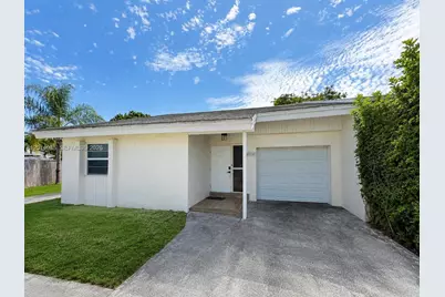 10559 La Placida Dr, Coral Springs, FL 33065 - Photo 1