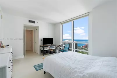 218 SE 14th St #2208, Miami, FL 33131 - Photo 1