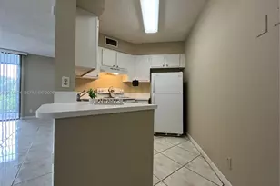 212 Lake Pointe Dr, Oakland Park, FL 33309 - Photo 1