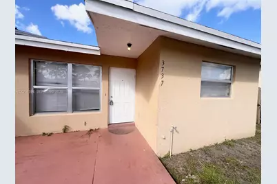 3737 Mil Lake Cir #3737, Greenacres, FL 33463 - Photo 1