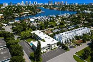 1900 NE 8th Ct, Fort Lauderdale, FL 33304 - Photo 1