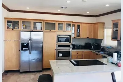 2780 NE 183rd St #PH01, Aventura, FL 33160 - Photo 1