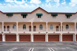 2461 NE 14th St, Pompano Beach, FL 33062 - Photo 1