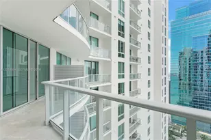 300 S Biscayne Blvd, Miami, FL 33131 - Photo 1