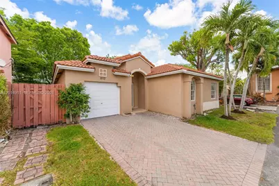 8113 SW 157 Ct, Miami, FL 33193 - Photo 1