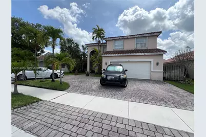 853 SW 191st Ter, Pembroke Pines, FL 33029 - Photo 1