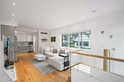2130 Park Ave #TH10, Miami Beach, FL 33139 - Photo 1