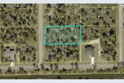 802 Edison Ave, Lehigh Acres, FL 33972 - Photo 1