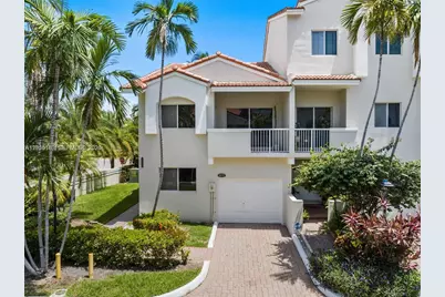 21399 Marina Cove Cir #11M, Aventura, FL 33180 - Photo 1