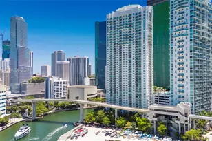 31 SE 5th St, Miami, FL 33131 - Photo 1