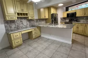 8129 Severn Dr, Boca Raton, FL 33433 - Photo 1