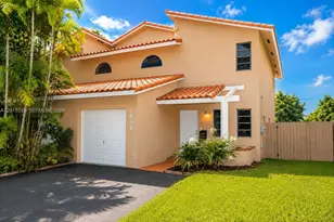 2934 Whitehead St, Miami, FL 33133 - Photo 1
