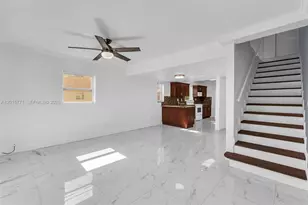 10903 N Kendall Dr, Miami, FL 33176 - Photo 1