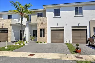 17641 SW 153rd Ct, Miami, FL 33187 - Photo 1