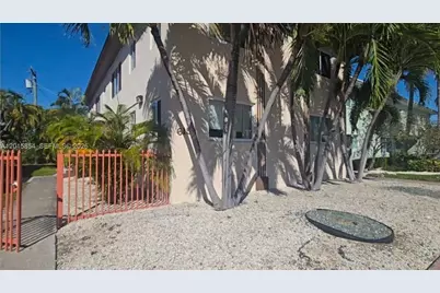 615 82nd St #1, Miami Beach, FL 33141 - Photo 1