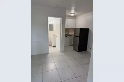 3031 NE 21 Ter #7, Oakland Park, FL 33306 - Photo 1