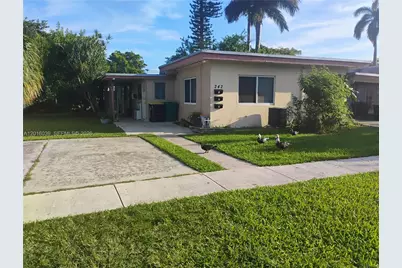 242 SE Park St #1-3, Dania Beach, FL 33004 - Photo 1