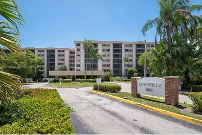 900 NE 195th St #414, Miami, FL 33179 - Photo 1