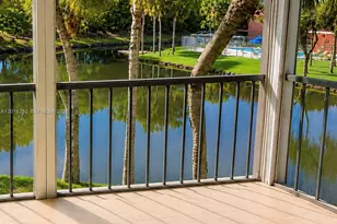 309 Lakeview Dr, Weston, FL 33326 - Photo 1