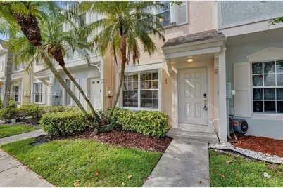 43 Simonton Cir, Weston, FL 33326 - Photo 1