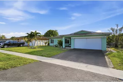 8271 NW 68th Ter, Tamarac, FL 33321 - Photo 1