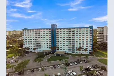 4001 Hillcrest Dr #812, Hollywood, FL 33021 - Photo 1