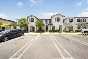 18236 SW 148th Rd, Miami, FL 33187 - Photo 1