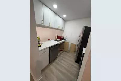260 NW 107th Ave #211, Miami, FL 33172 - Photo 1