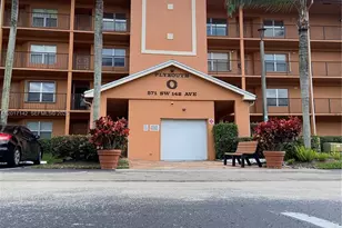 571 SW 142nd Ave, Pembroke Pines, FL 33027 - Photo 1