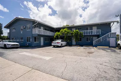 3049 NW 9th Ave #2, Wilton Manors, FL 33311 - Photo 1