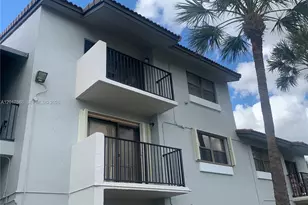 7215 NW 179th St, Hialeah, FL 33015 - Photo 1