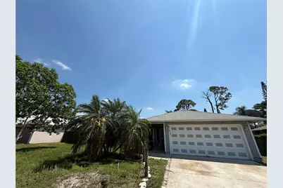 672 SW Ewing Ave, Port Saint Lucie, FL 34983 - Photo 1