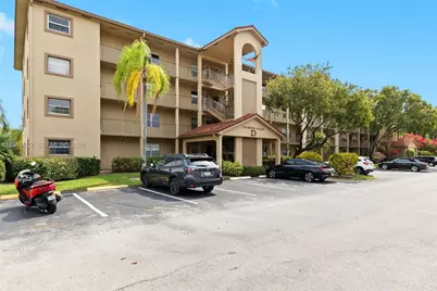 1151 SW 128th Ter #204D, Pembroke Pines, FL 33027 - Photo 1