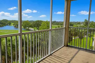 250 Jacaranda Dr, Plantation, FL 33324 - Photo 1