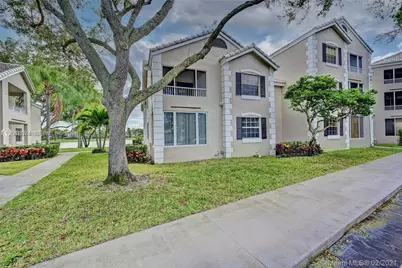 2850 N Oakland Forest Dr #202, Oakland Park, FL 33309 - Photo 1