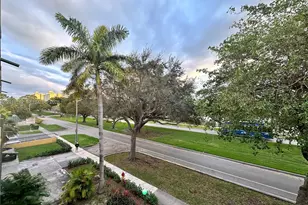 1975 NE 135th St, North Miami, FL 33181 - Photo 1