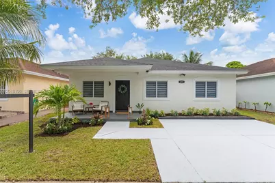 211 SW 15th Ter, Homestead, FL 33030 - Photo 1