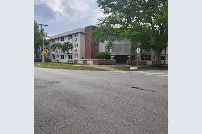 6580 Santona St #A8, Coral Gables, FL 33146 - Photo 1